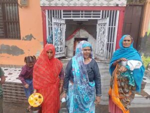 स्थानीय महिलाएं