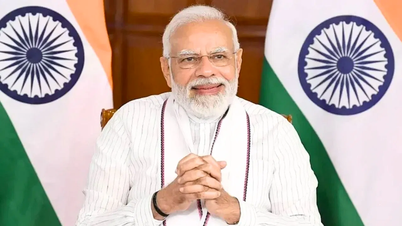 प्रधानमंत्री नरेंद्र मोदी