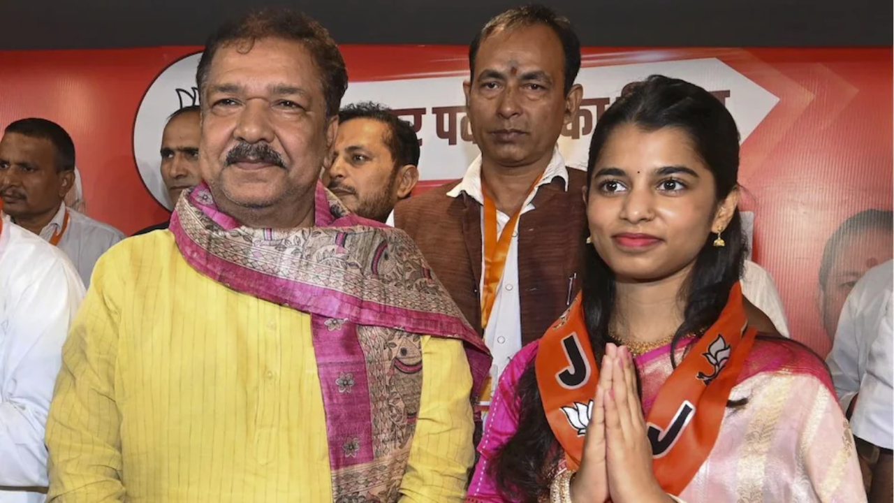मैथिली ठाकुर