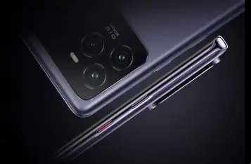 5000mAh बैटरी और 66W फास्ट चार्जिंग Lava Agni 4 Features को और भी खास बनाती है। यह सिर्फ 19 मिनट में 50% चार्ज हो जाता है।