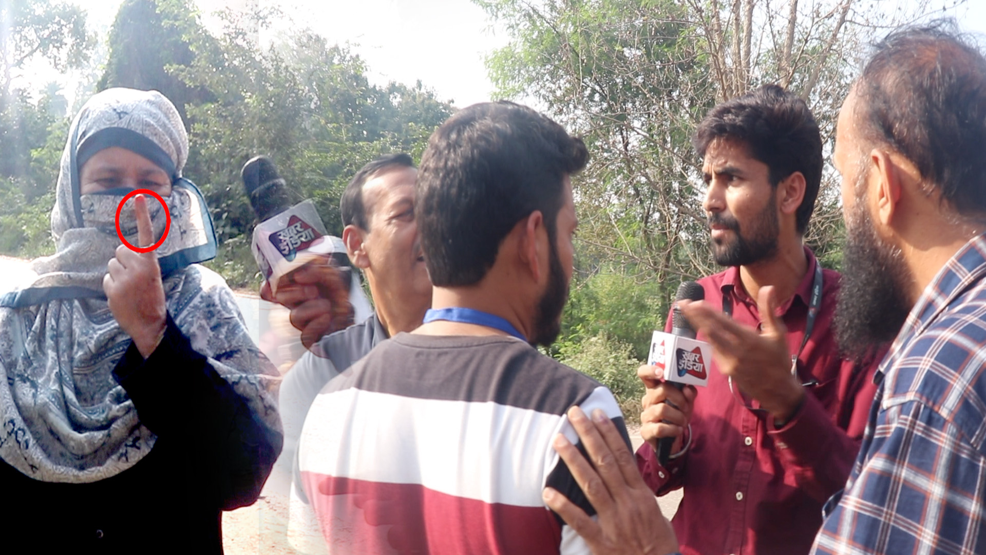 बुर्के की आढ़ में फर्जी वोट