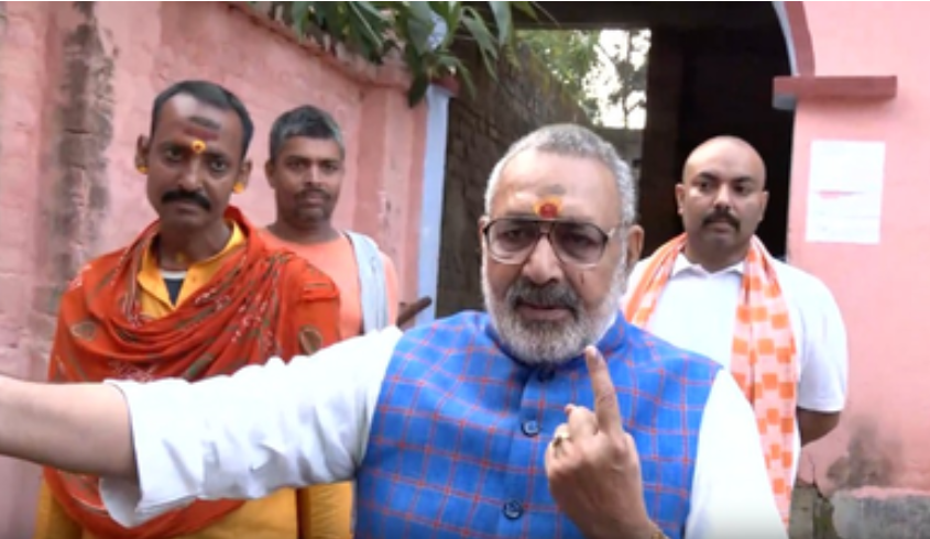 bihar-election-2025-giriraj-singh-nitin-naveen-voted