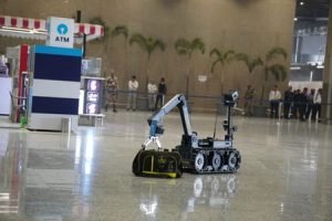 लखनऊ एयरपोर्ट पर बम खतरे की मॉकड्रिल और सुरक्षा अभ्यास