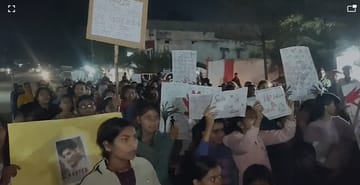 रायसेन गौहरगंज में बच्ची से दुष्कर्म मामले के विरोध में प्रदर्शन