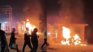 VIT College Protest में छात्रों द्वारा आगजनी और कॉलेज परिसर में प्रदर्शन. Source: Social Media