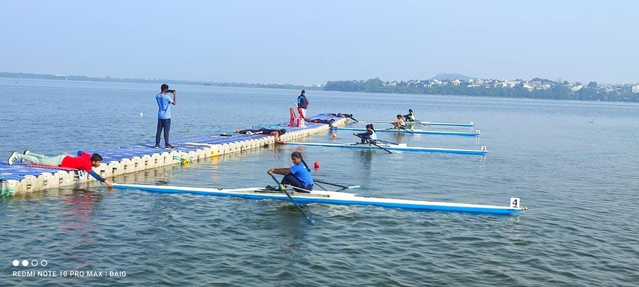 ROWING CHAMPIONSHIP