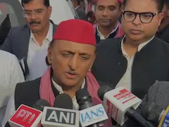 UP News: SIR पर तिलमिलाए अखिलेश दे रहे है भड़काऊ बयान