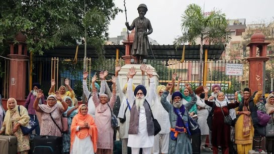 Guru Nanak Jayanti 2025 pilgrimage controversy: Pakistan turns back 14 Indians