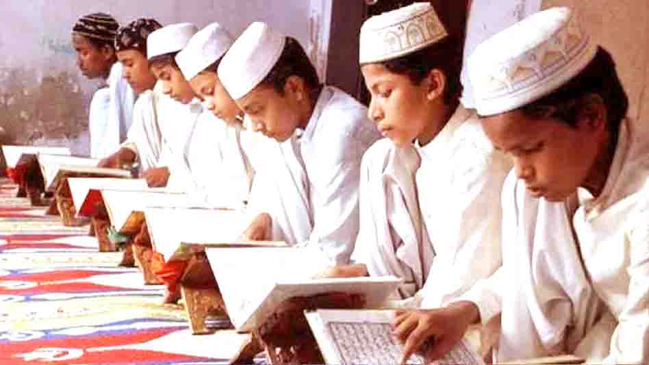 Cm Yogi: योगी सरकार का बड़ा कदम मदरसों के शिक्षकों व छात्रों का पूरा डाटा अब ATS को देना अनिवार्य