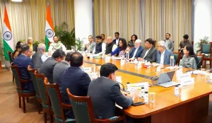 Pre-Budget 2026-27: निर्मला सीतारमण वित्त मंत्रालय में बैठक करती हुई