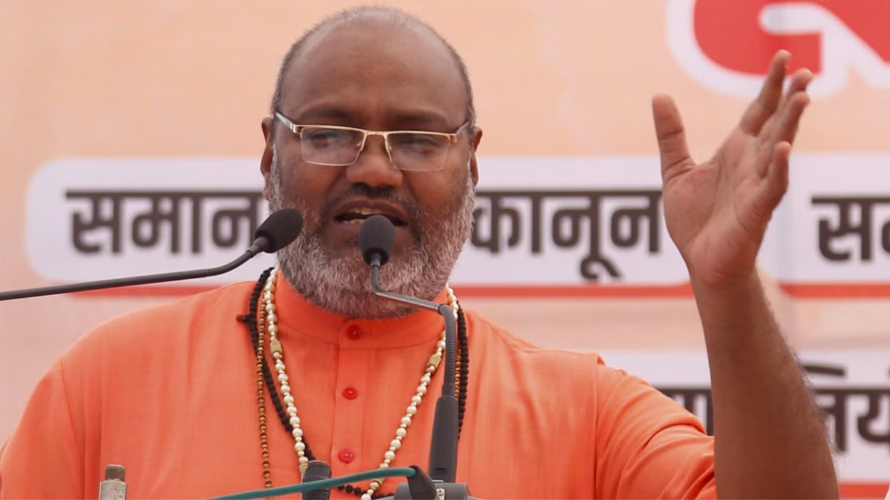 डासना मंदिर के प्रमुख यति नरसिंहानंद