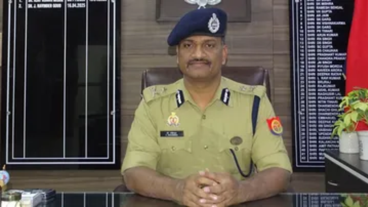 पुलिस कमिश्नर जे. रविंदर