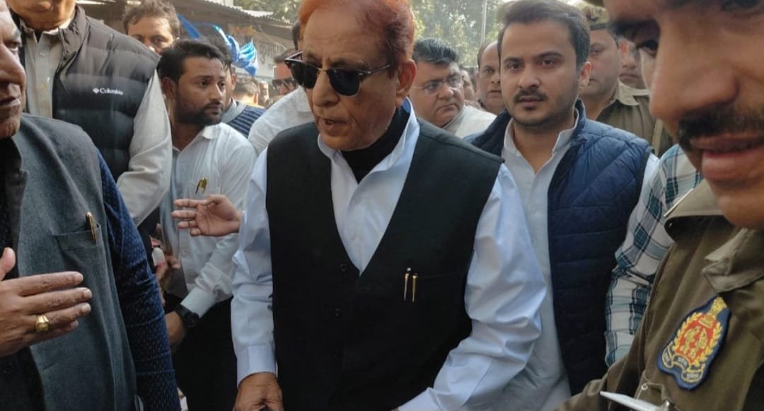 आज़म खान और अब्दुल्ला आज़म की अधूरी मुलाकात की खबर