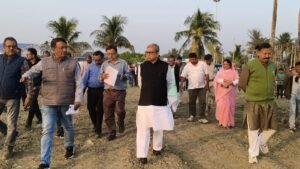 स्नानघाट और जेटी निर्माण में तेज़ी