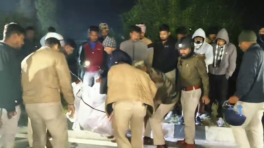 देर रात दर्दनाक हादसे ने सबको झकझोर दिया