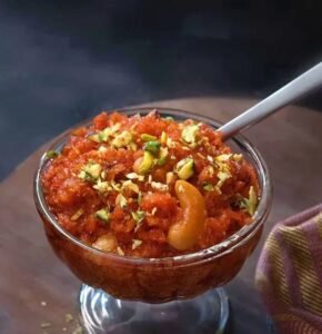 Diabetic Halwa: बिना शक्कर और गुड़ के बनाया गया हेल्दी गाजर का हलवा