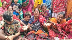 नामखाना ट्रॉलर हादसा, मछुआरों की तलाश जारी