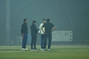 MLA 11 और Media 11 के बीच लखनऊ LDA ग्राउंड में क्रिकेट मैच