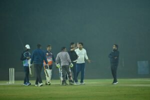 MLA 11 और Media 11 के बीच लखनऊ LDA ग्राउंड में क्रिकेट मैच