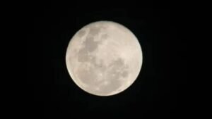 Paush Purnima 2026: पौष पूर्णिमा 2026 पर पवित्र नदी में स्नान और दान