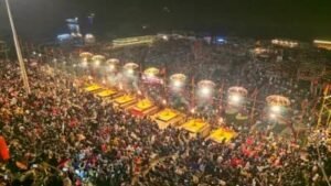 Varanasi Ganga Aarti: वाराणसी गंगा आरती