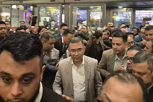 17 साल बाद लौटे तारिक रहमान