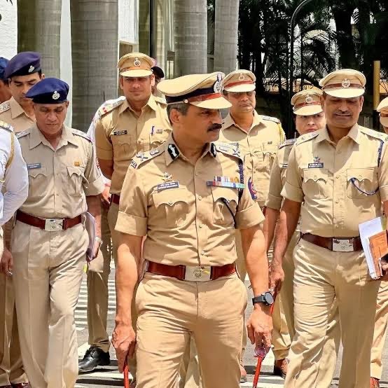 साइबर ठगों पर पुलिस का वार दो दिन में हजारों संदिग्धों पर शिकंजा
