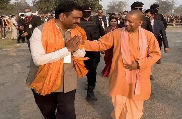 मंत्री असीम अरूण