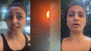 चुनाव प्रचार में पटाखों से आग, डेजी शाह नाराज़