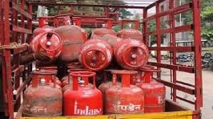 LPG Price 2026: नए साल पर महंगाई का झटका