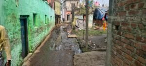 Kanksa Drainage Protest: नालियों की गंदगी से सड़कों पर जलभराव