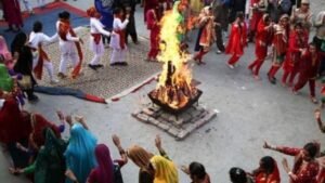 Lohri Festival 2026: पूरा देश मना रहा है लोहड़ी का पर्व
