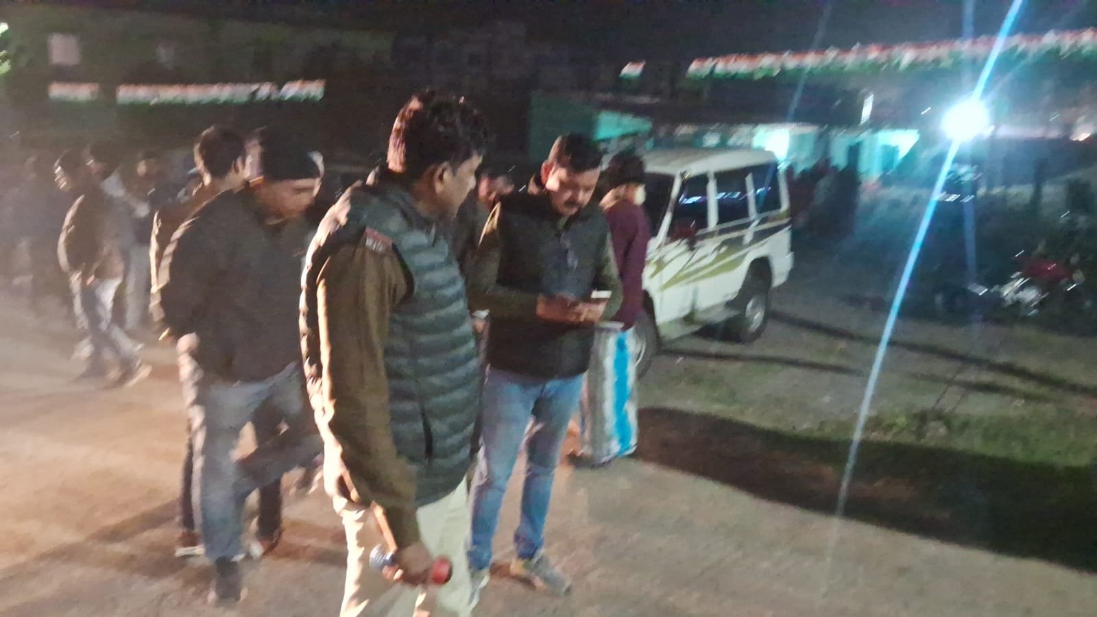 समसेरगंज में होटल व्यवसायी की हत्या