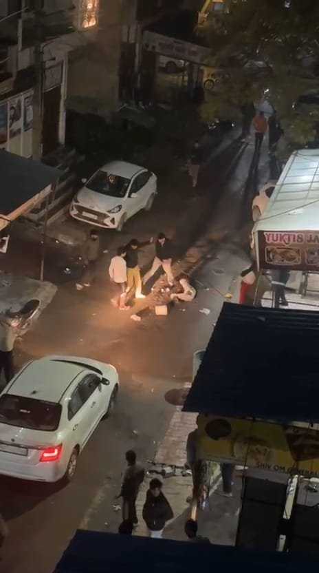 मेरठ सड़क हादसा और हिंसा