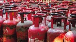 कमर्शियल एलपीजी कीमत बढ़ी