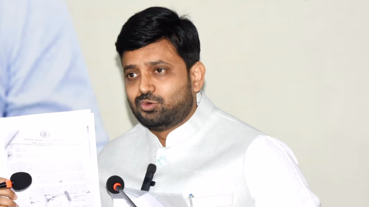 Hemant Katare istifa: