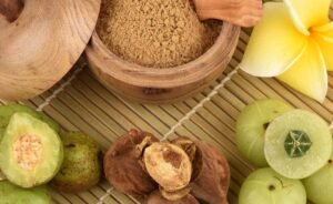 त्रिफला से वात दोष पर नियंत्रण