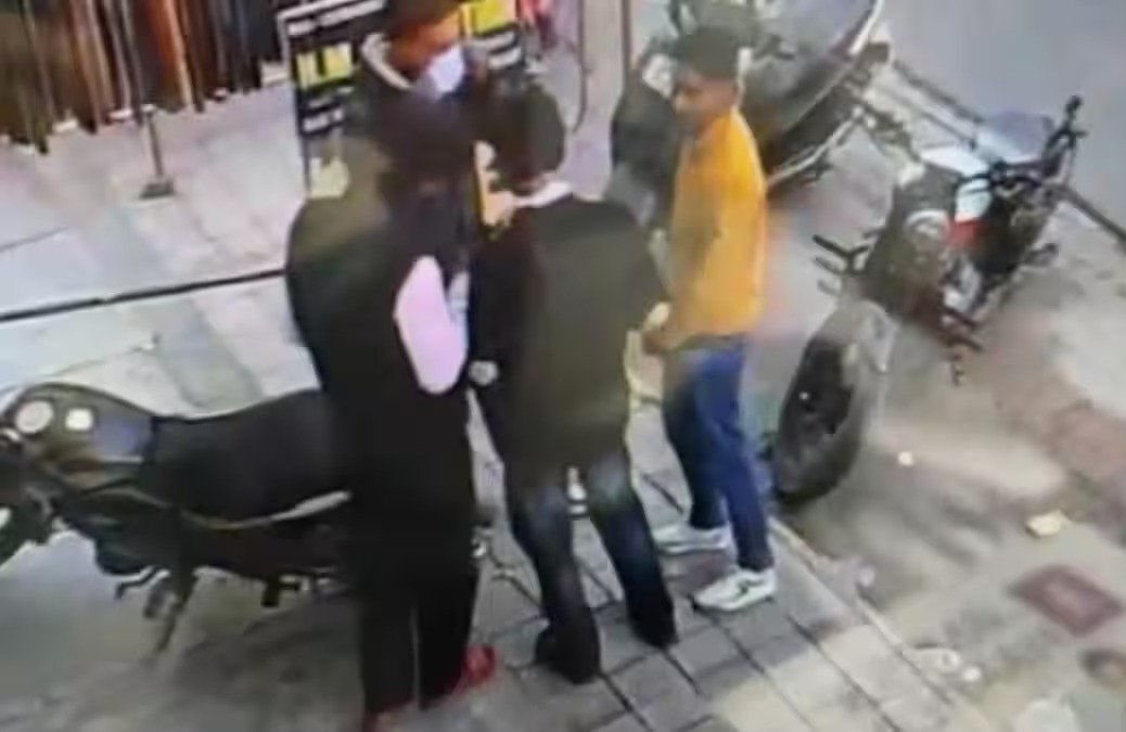 मुरादाबाद में गो-रक्षा करना पड़ा भारी