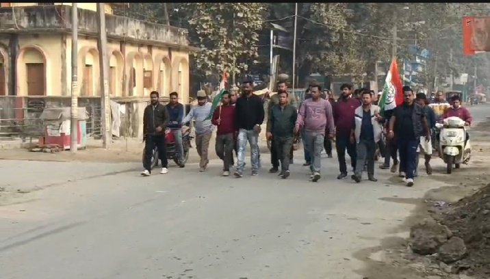 तुफानगंज में हड़ताल विरोधी रैली