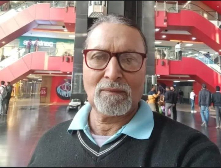 Uttar Pradesh: मधुमक्खियों के काटने से अंपायर की मौत, कई खिलाड़ी घायल