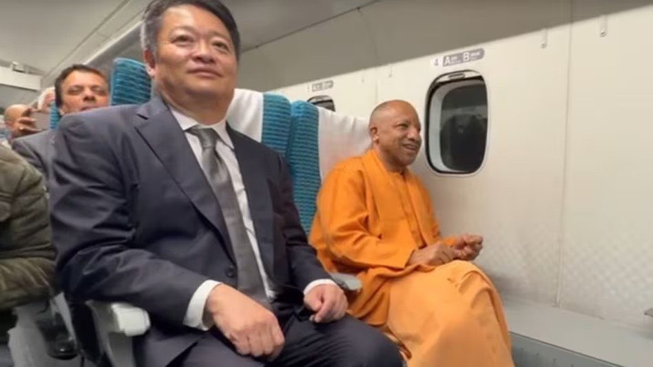 Cm Yogi Japan Visit: जापान में सीएम योगी ने देखा भविष्य का परिवहन, 600 की रफ्तार वाली मैग्लेव ट्रेन में किया सफर
