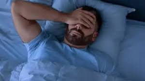 Healthy Sleep Habits: मोबाइल और स्क्रीन से बिगड़ती नींद