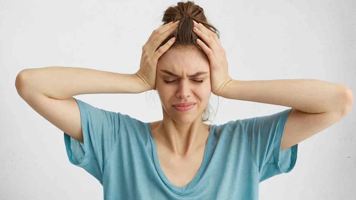 वात बढ़ने से आंखों और भौंहों में दर्द