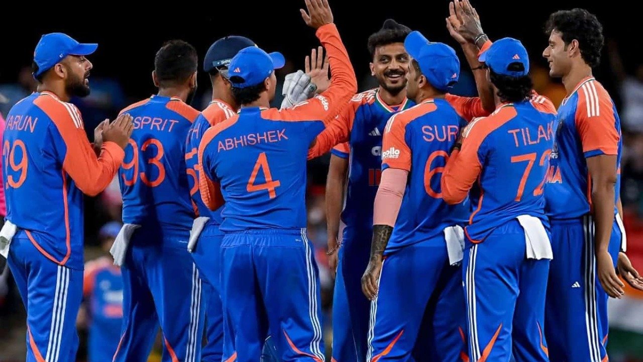 T20 World Cup: सुपर-8 के पहले ही मुकाबले में दक्षिण अफ्रीका के खिलाफ 76 रनों की शर्मनाक हार ने भारतीय खेमे में खलबली मचा दी है। इस करारी शिकस्त का सबसे घातक असर भारत के नेट रन रेट पर पड़ा है,
