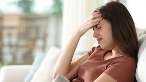 वात बढ़ने से आंखों और भौंहों में दर्द