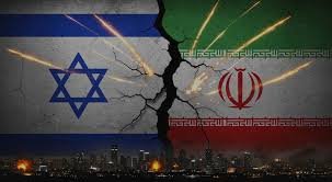 Iran vs Israel: ईरान पर महाअटैक! 30 ठिकाने तबाह, खामेनेई का आवास भी निशाने पर