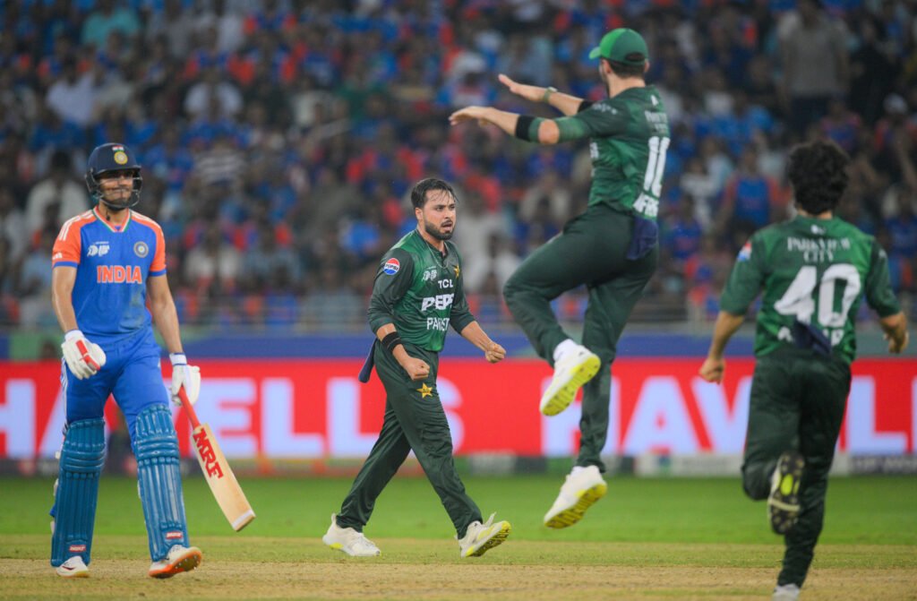 भारत vs पाकिस्तान (IANS Photo)