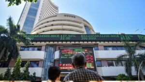 Stock Market Crash: सप्ताह के आखिरी दिन बाजार में तेज गिरावट