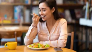 आसान योग से पाएं दर्द और तनाव से राहत