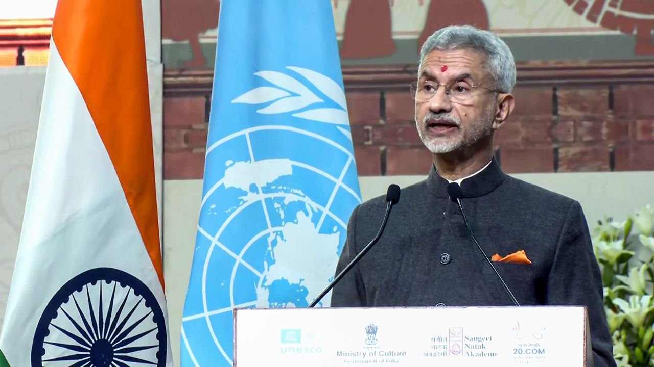 खाड़ी संकट में 52 हजार भारतीय लौटे